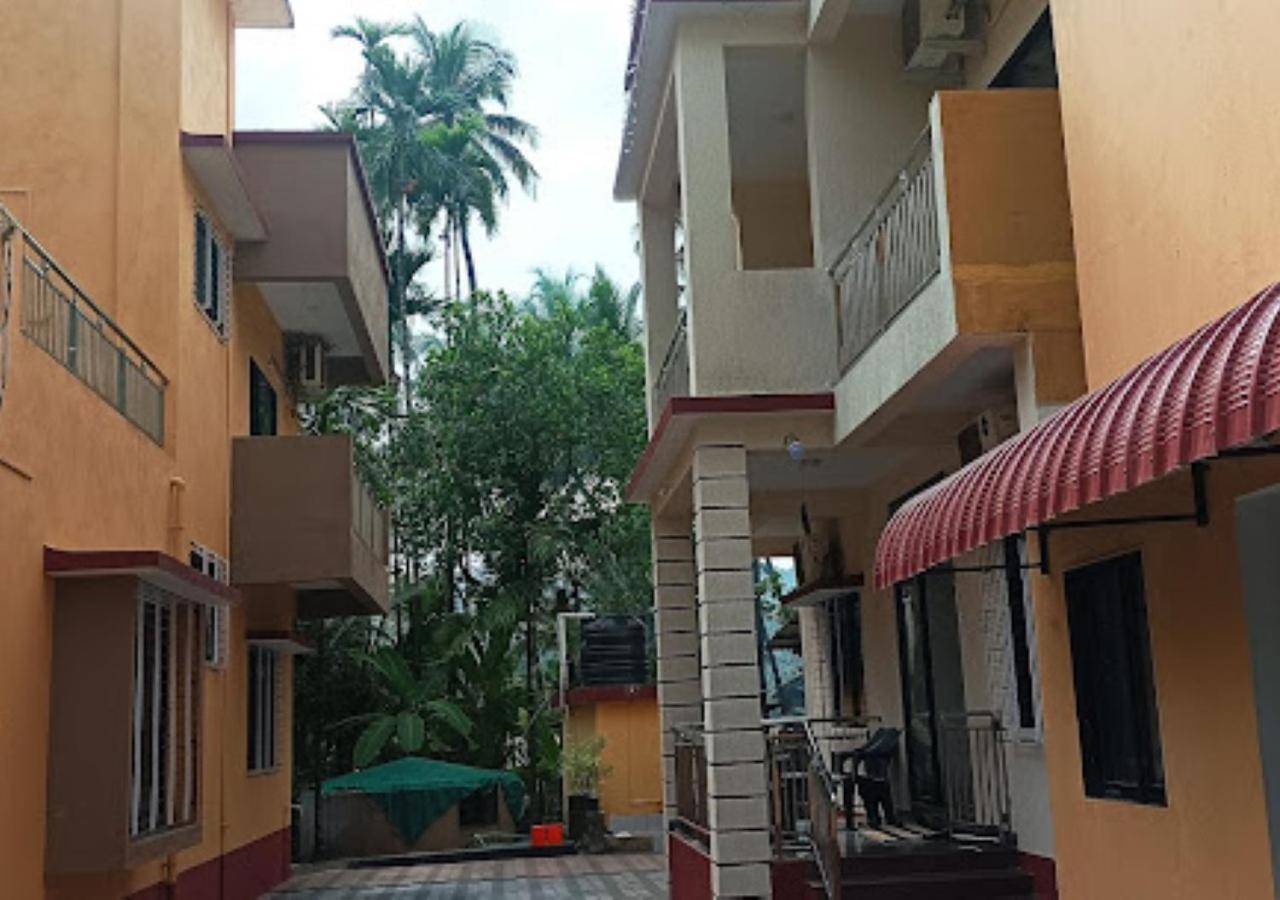 Bapat Niwas Home Stay Ганпатипуле Екстериор снимка
